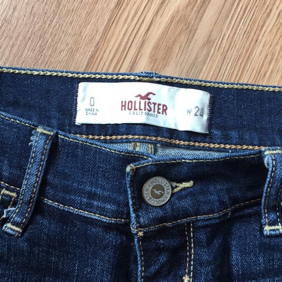 Shorts - Picture 2 of 3